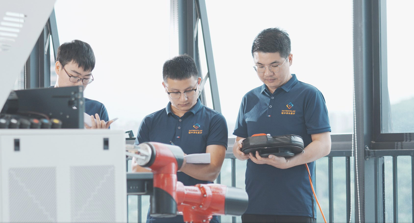 Our expert engineers ensure top performance of every portable UV printer through strict testing and innovation. Trusted UV printing machine manufacturer.